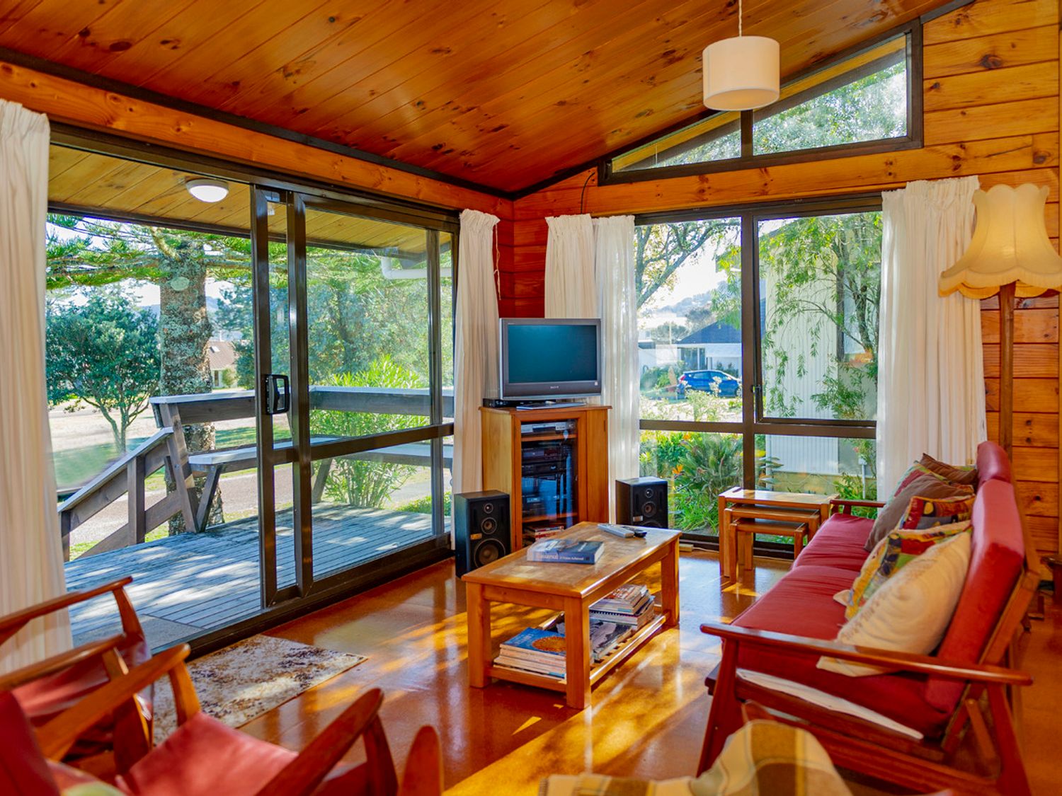 Gumhill Escape - Pauanui Holiday Home                     photo 2