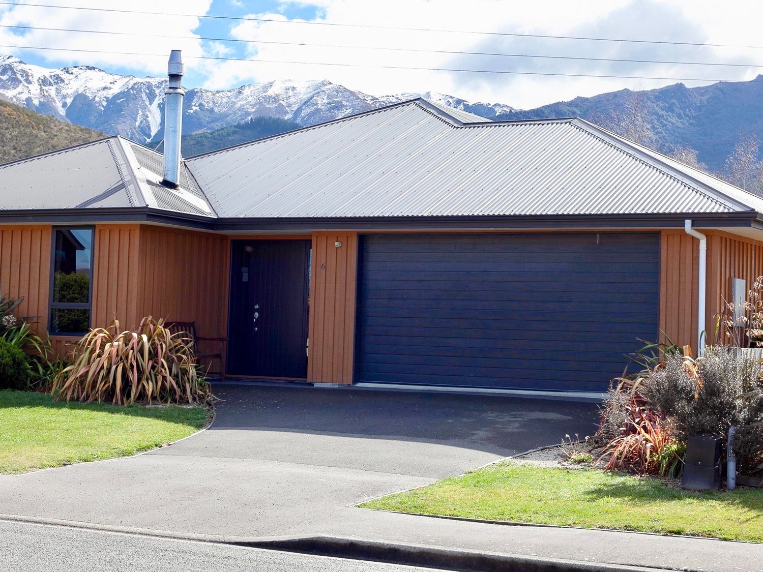 Noble No 6 - Hanmer Springs Holiday Home -  - 1032219 - photo 1
