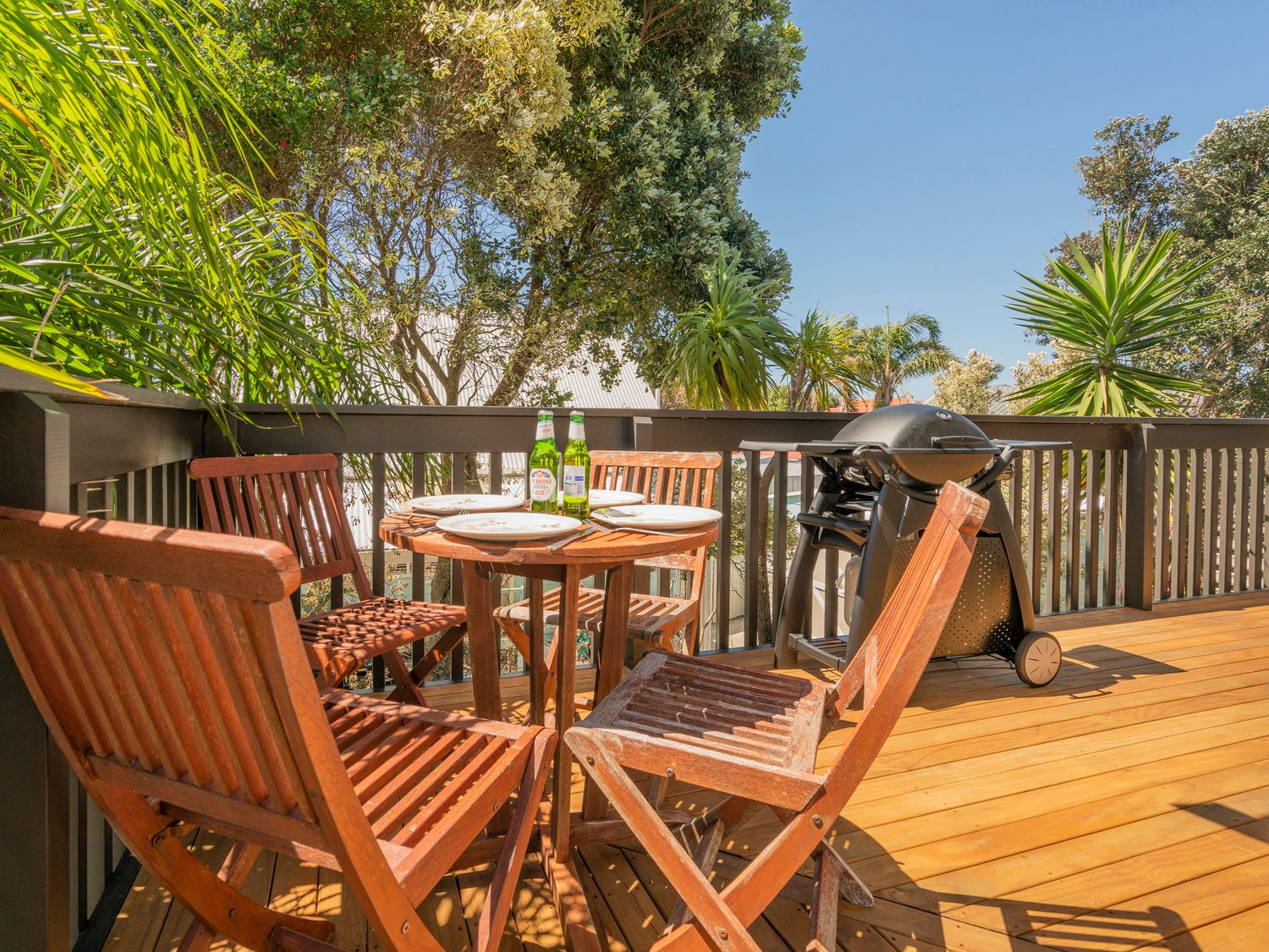 Jacaranda Lodge - Whangamata Upstairs Unit                     photo 32