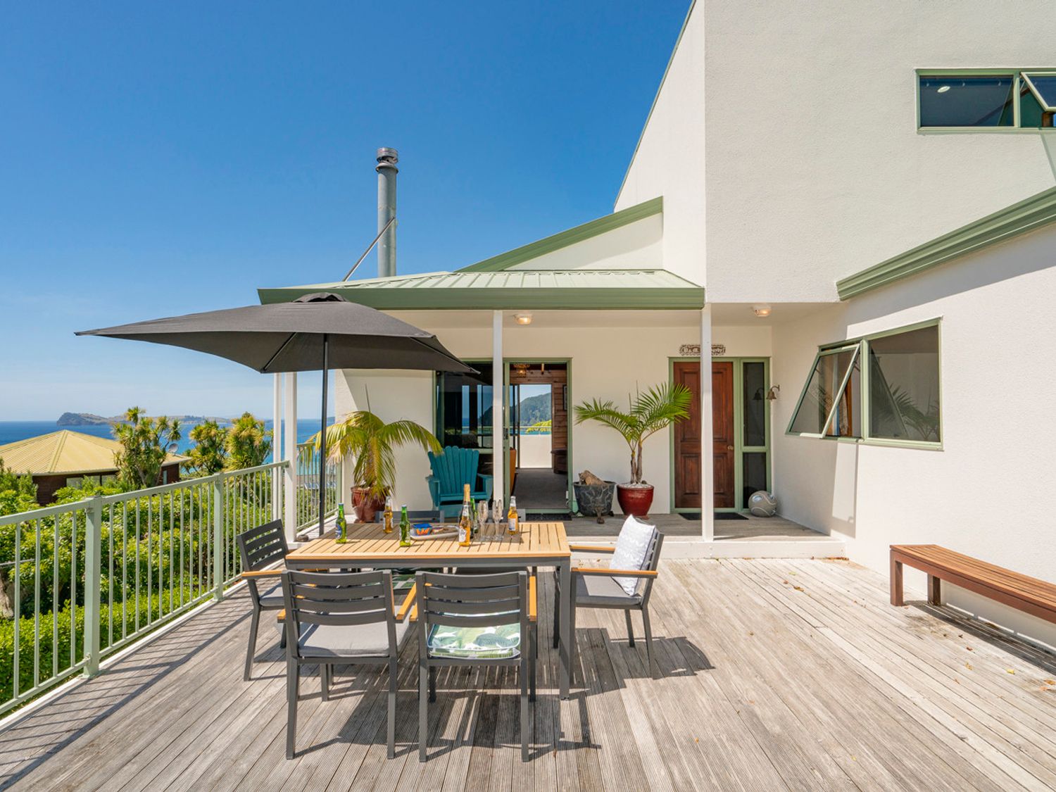 Picturesque on Paku - Tairua Holiday Home                     photo 2