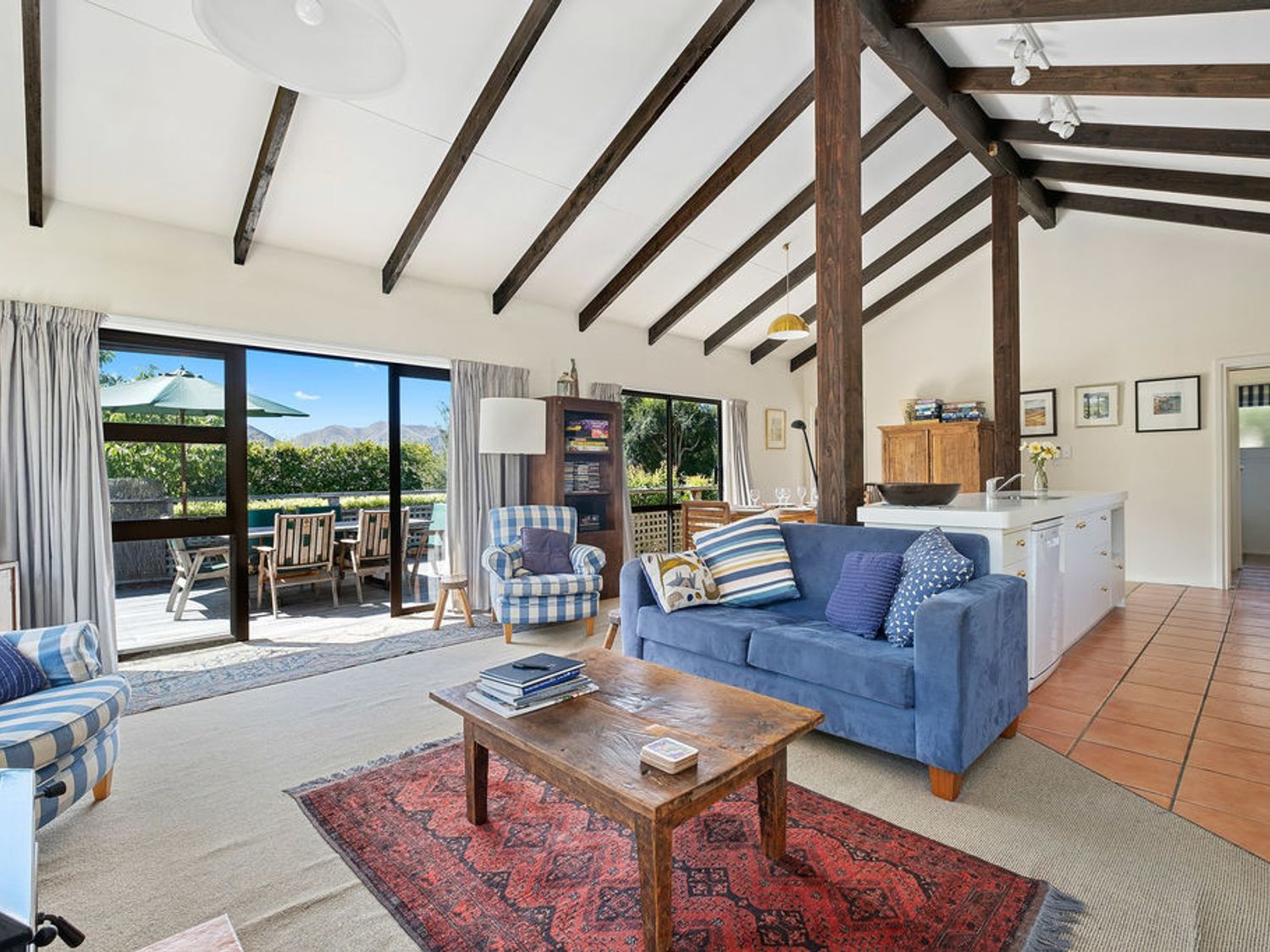Southern Serenity - Wanaka Holiday Home                     photo 2