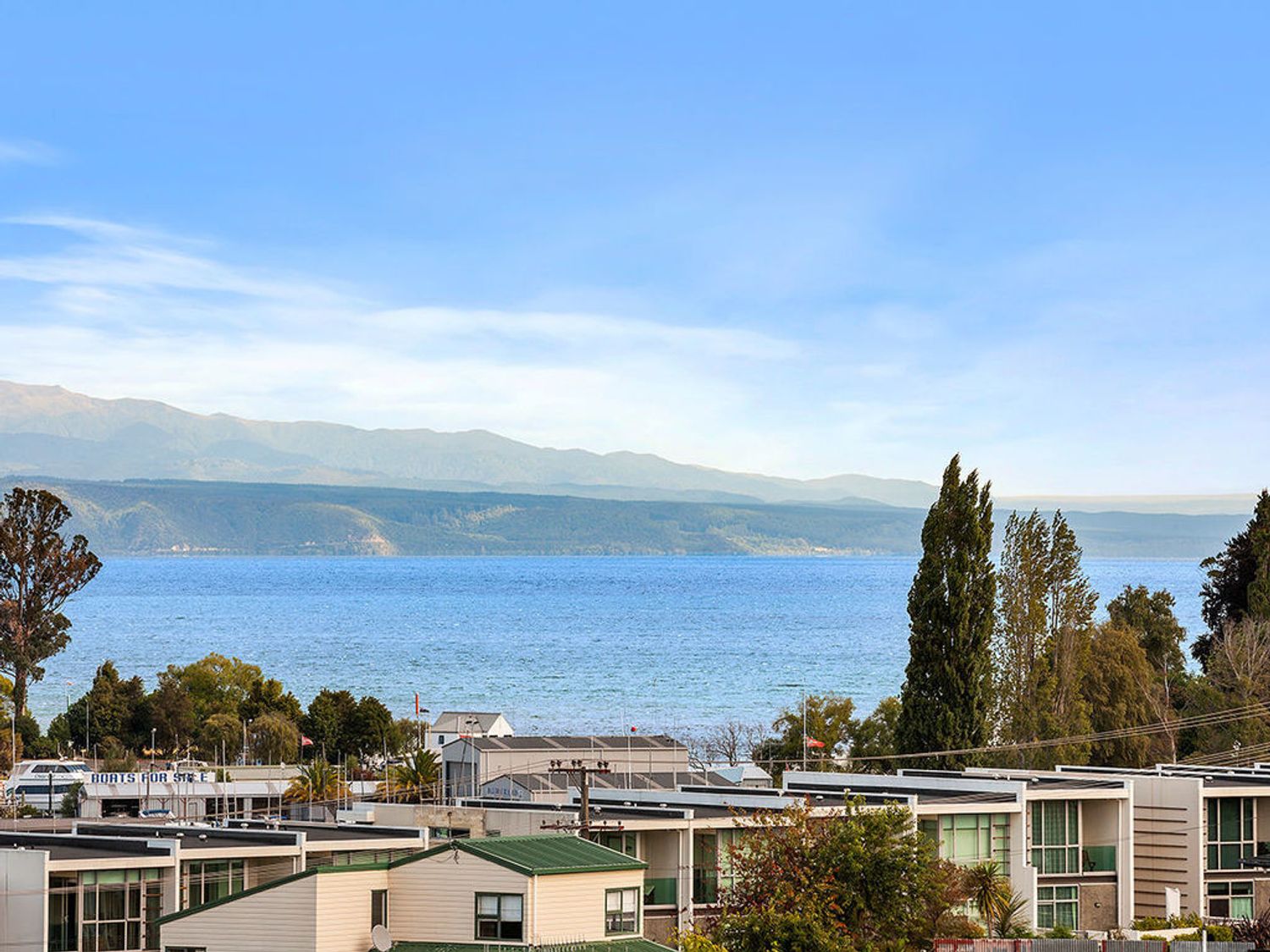 Taupo Panorama - Lake Taupo Holiday Home                     photo 27