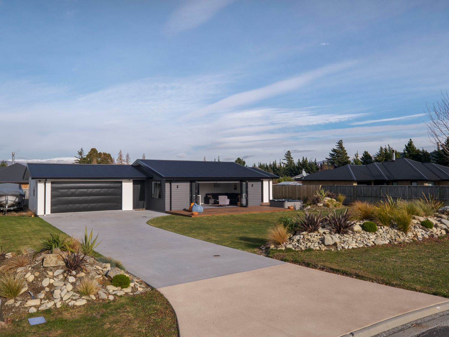 Paradise Found - Lake Hawea Holiday Home                     photo 19