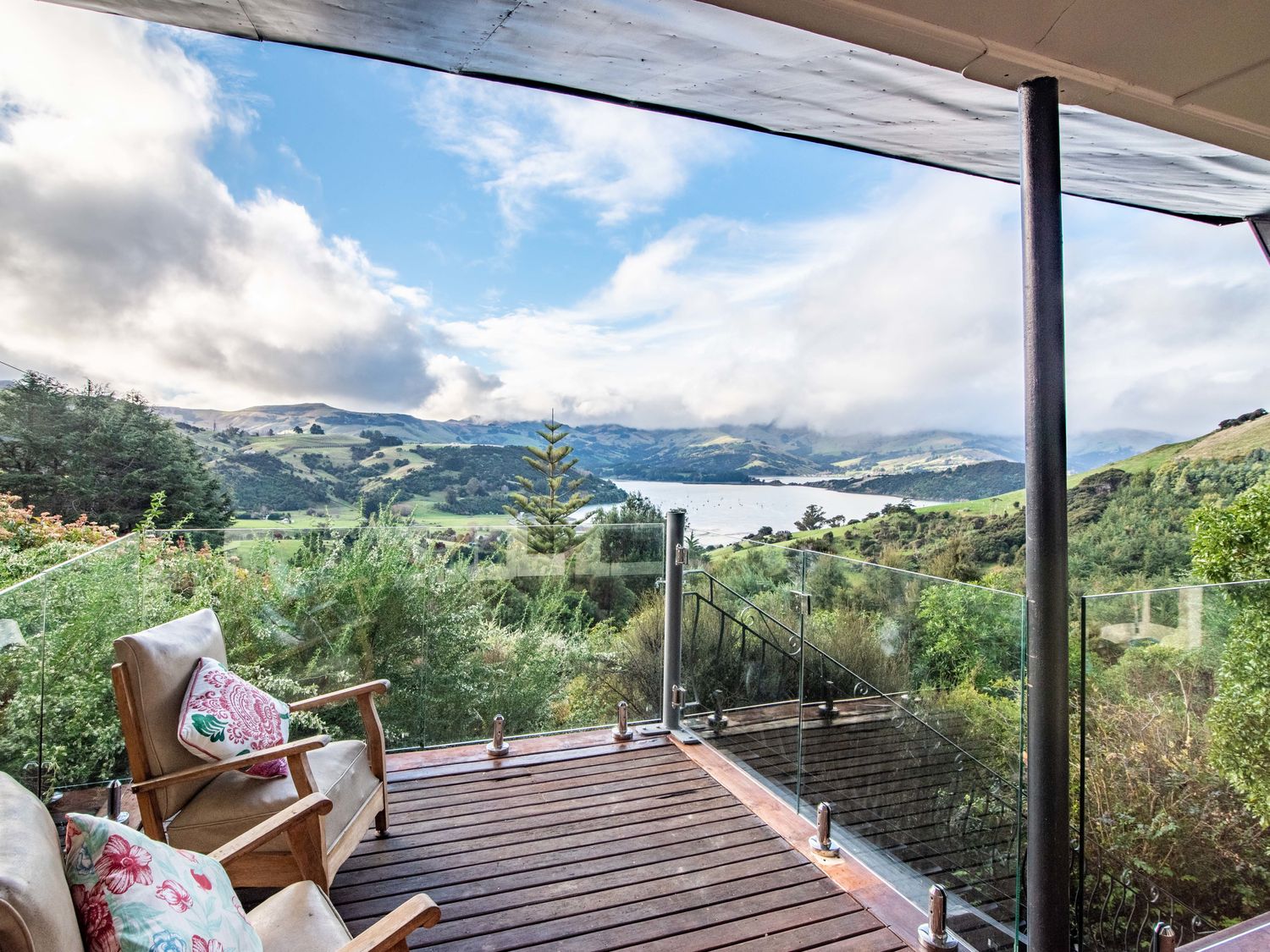 The Grandstand - French Farm Holiday Home                     photo 24