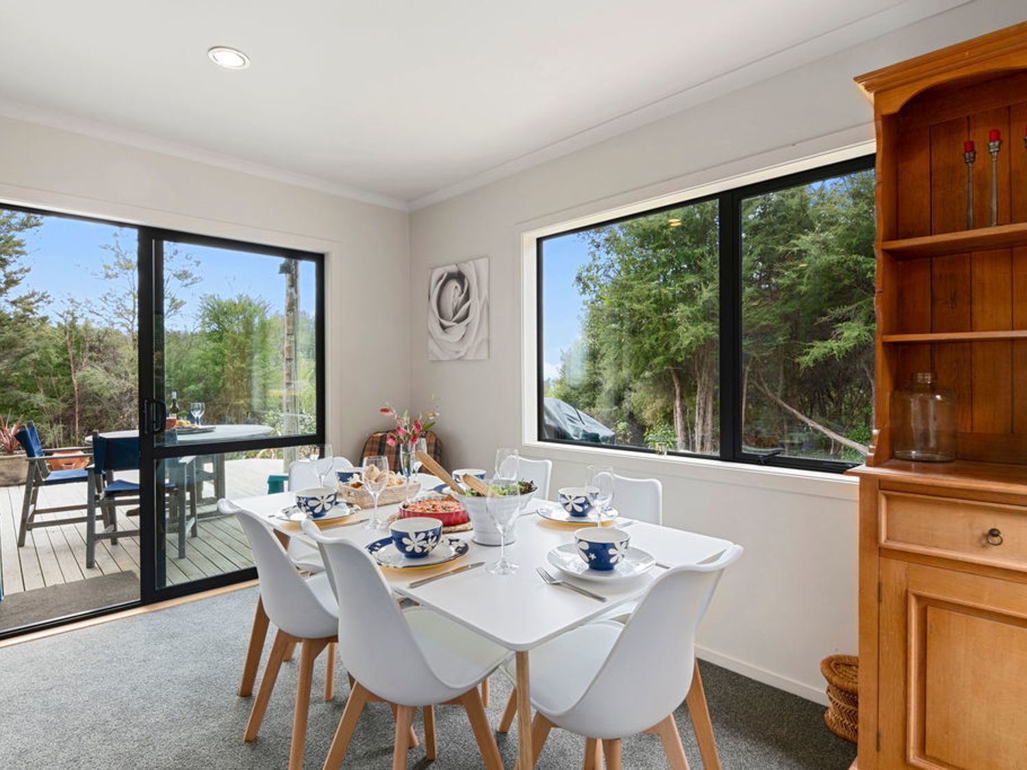 Hillside Hideaway - Kaiteriteri Holiday Home                     photo 2