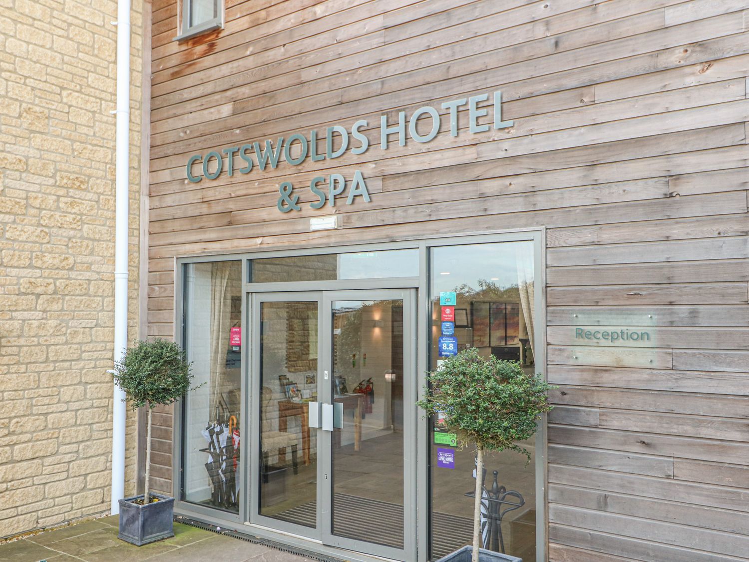 Cotswold Club Apartment 2 Bedrooms - Cotswolds - 1034616 - photo 1