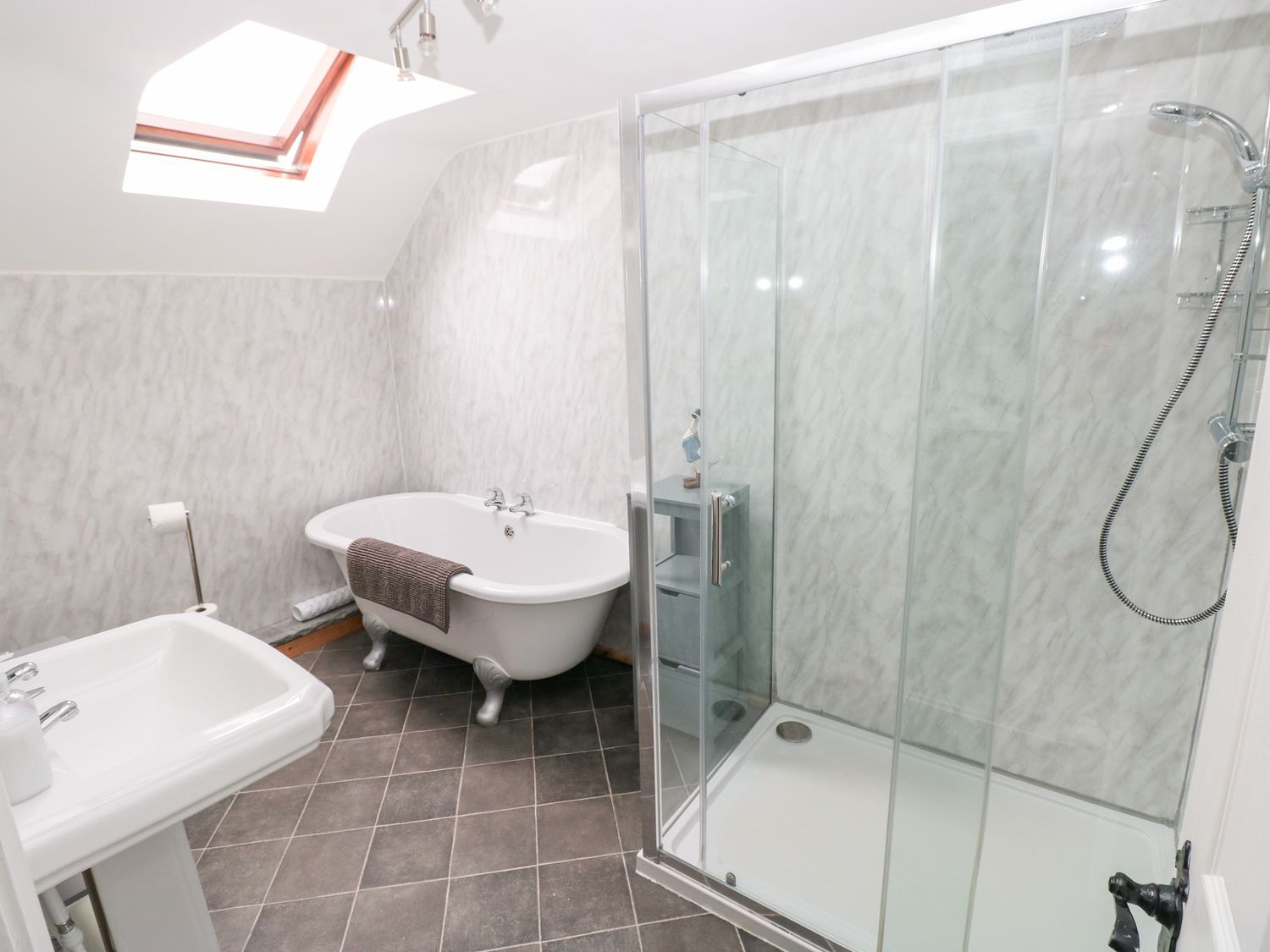 2257 Mill Barn Denant, Haverfordwest