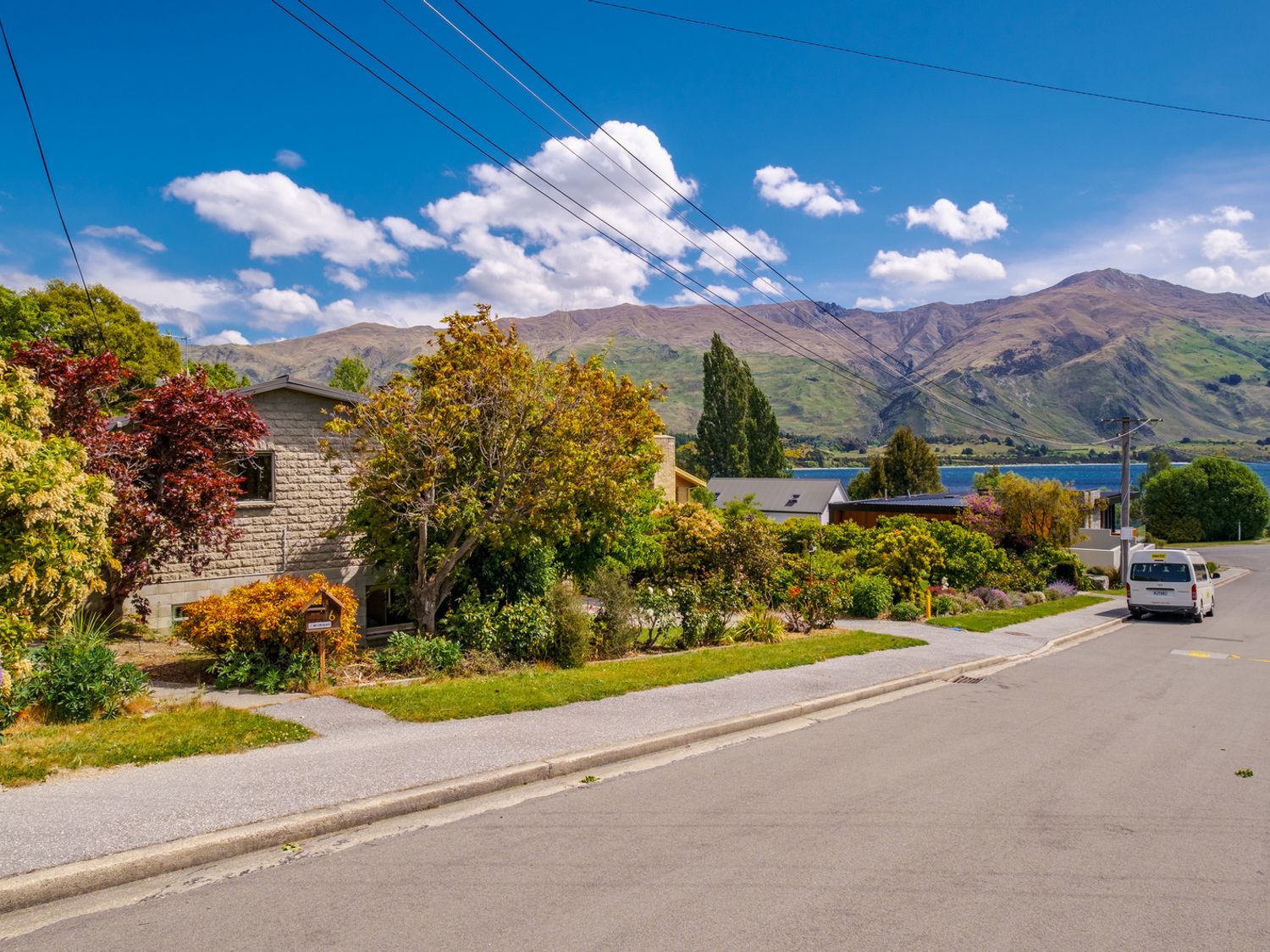 Taha Wai - Wanaka Holiday Home                     photo 2