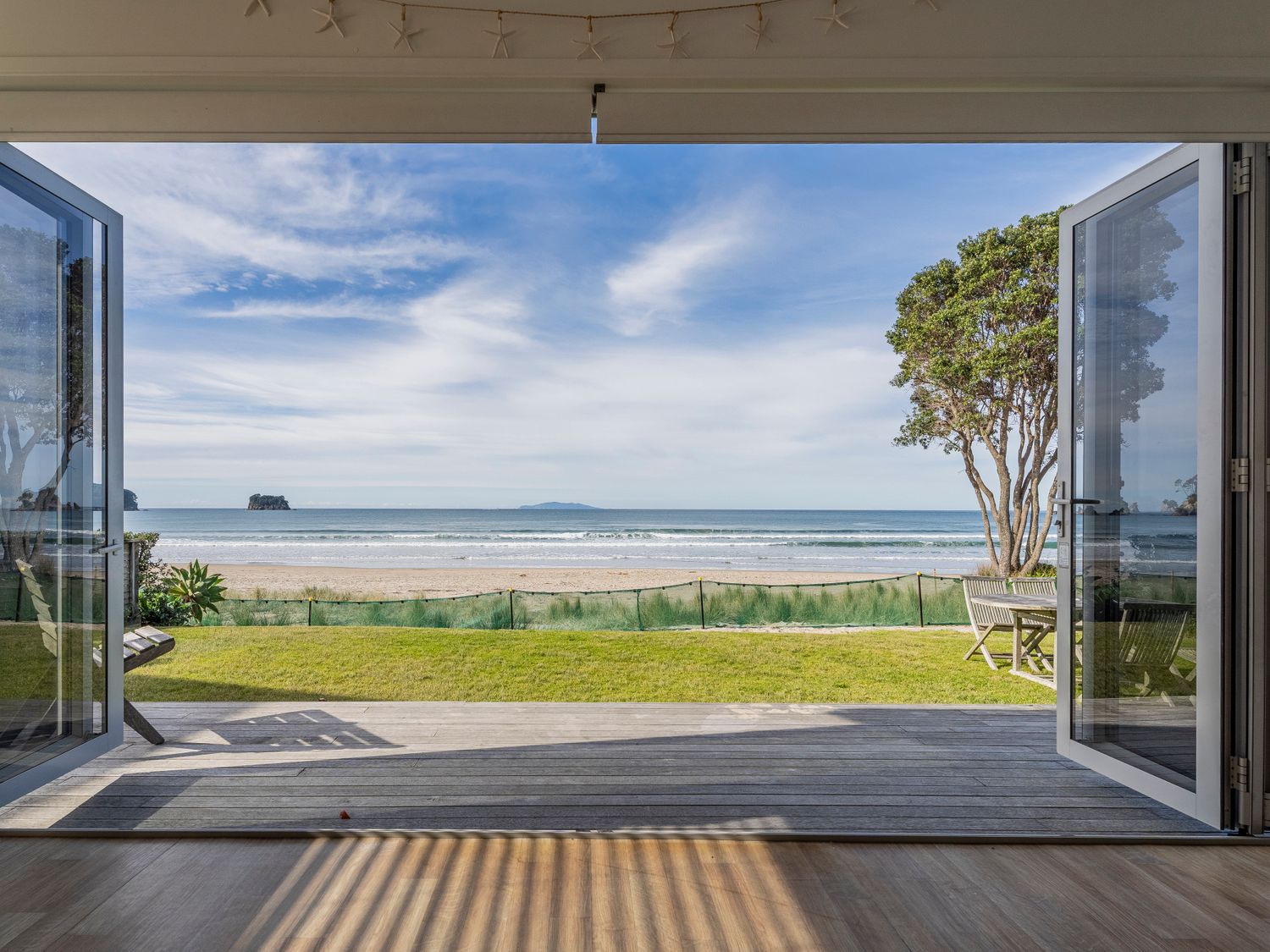 Beachfront Beauty - Whangamata Beachfront Home                     photo 2