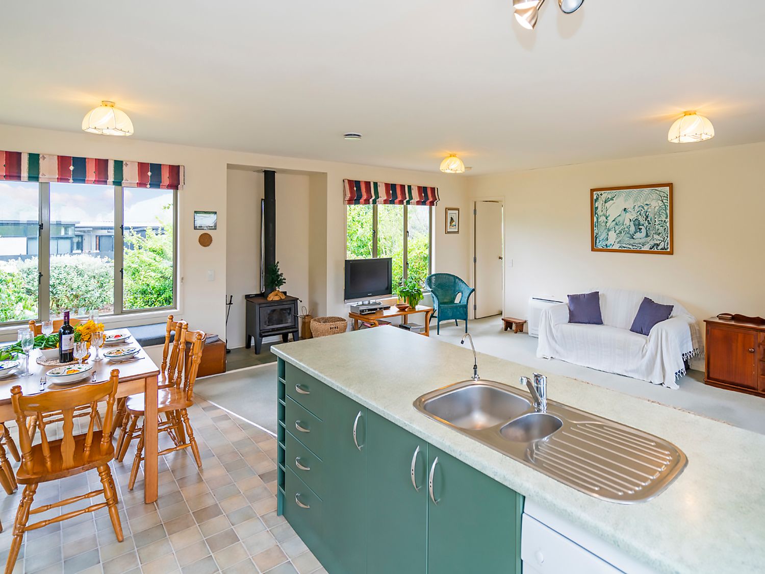 Oyster Haven - Cooks Beach Holiday Home                     photo 2