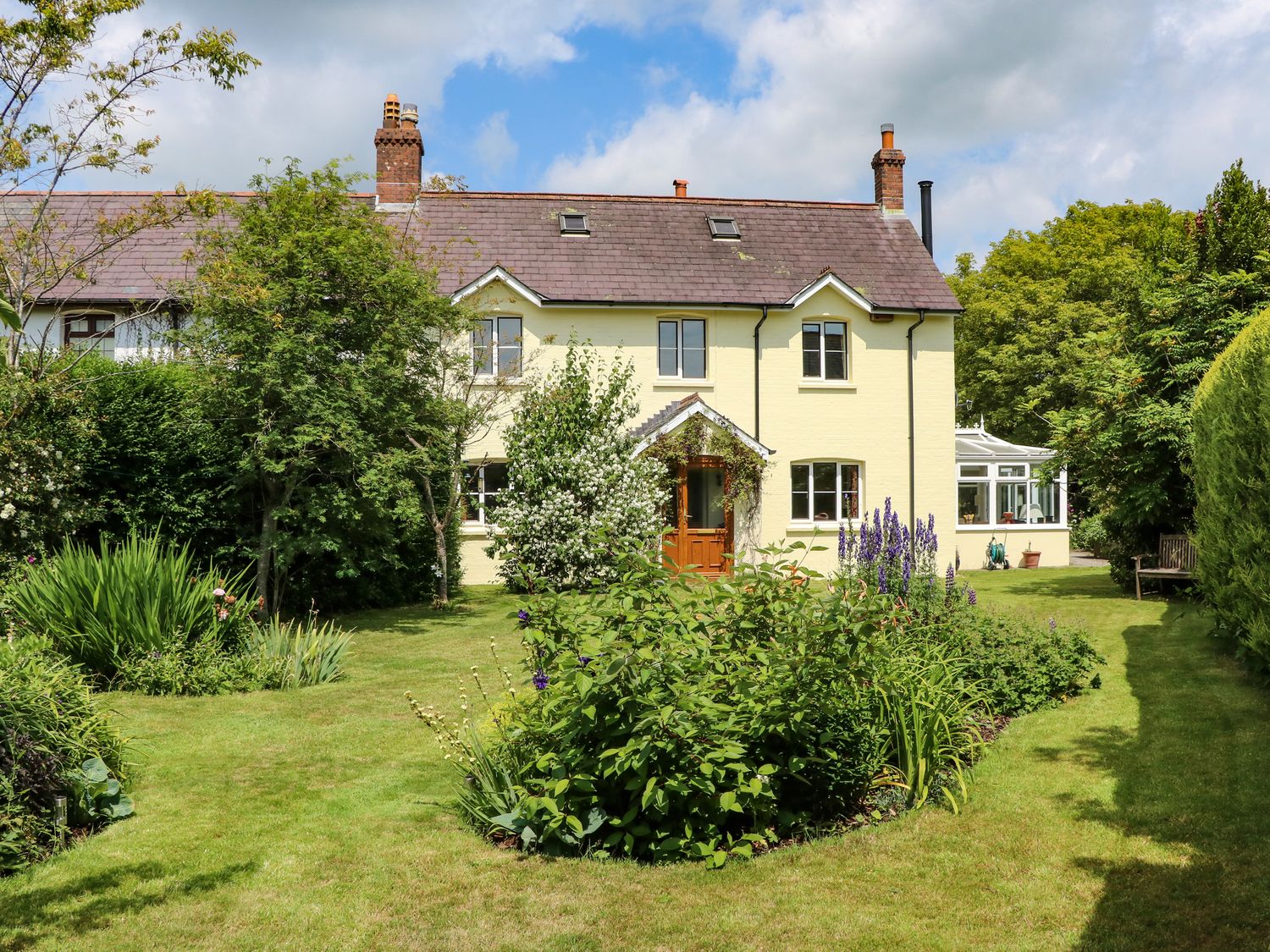 Little Orchard Maiden Newton, Dorset Maiden Newton Self Catering