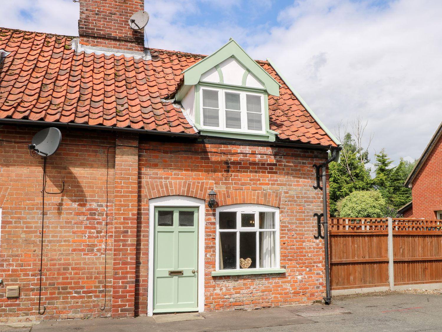 Bridge End Cottage in the Norfolk Broads
