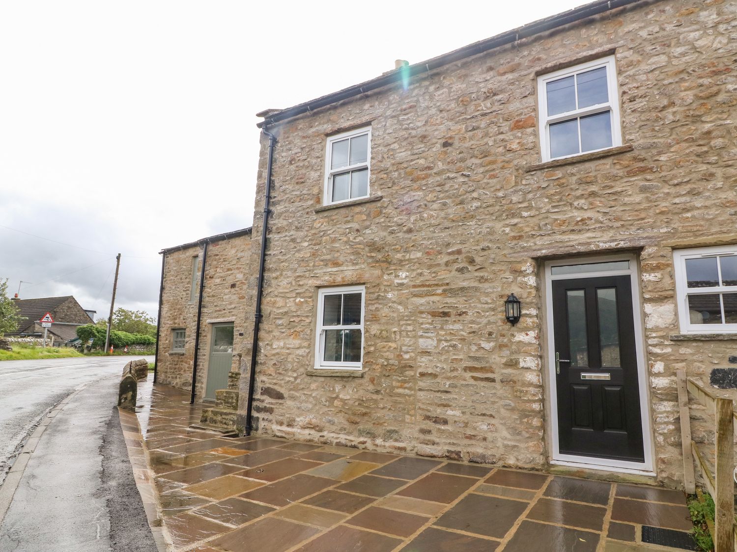 White Lea Grinton ( Ref 1038538 ) Holiday cottage near Reeth sleeps 6 people - Self catering accommodation in Yorkshire Dales
