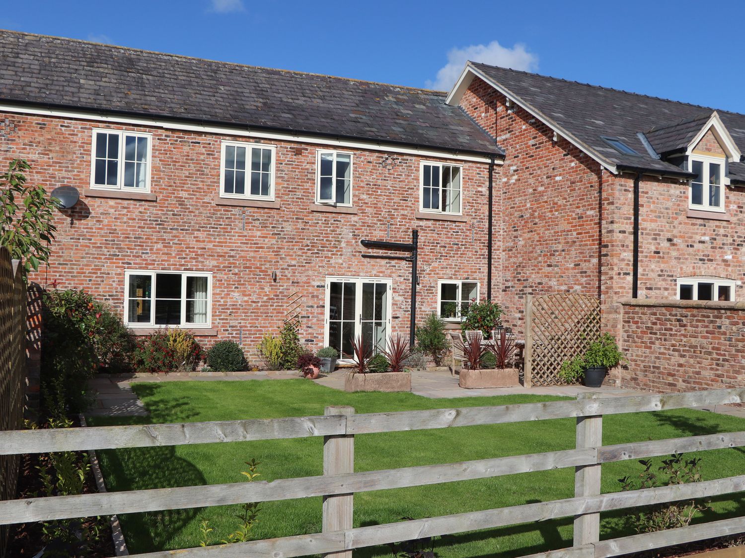 Oulton Barn House Tarporley Holmston Hall Self Catering Holiday