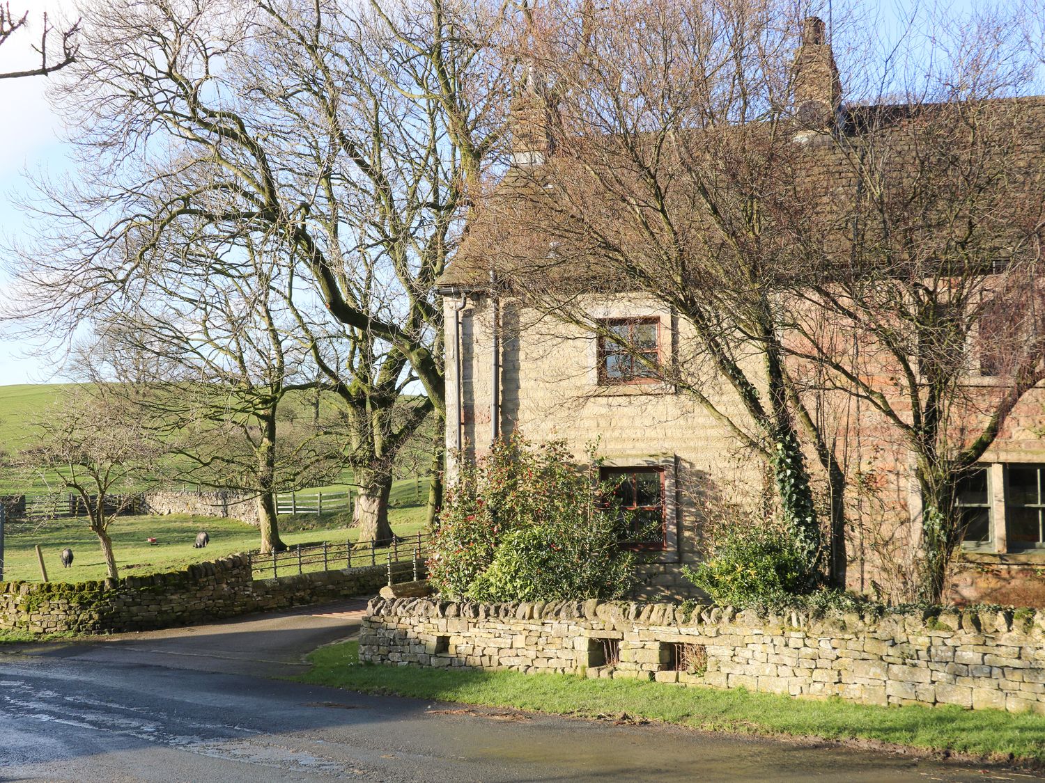 Bay Horse Cottage Stirton with Thorlby ( Ref 1042331 ) Holiday Home near Skipton in Yorkshire Dales