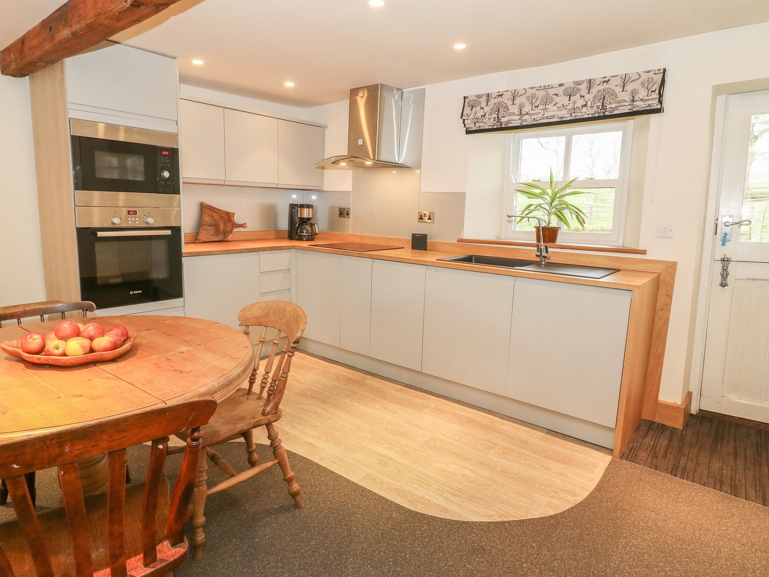 Bay Horse Cottage Stirton with Thorlby ( Ref 1042331 ) Holiday Home rental near Skipton North Yorkshire