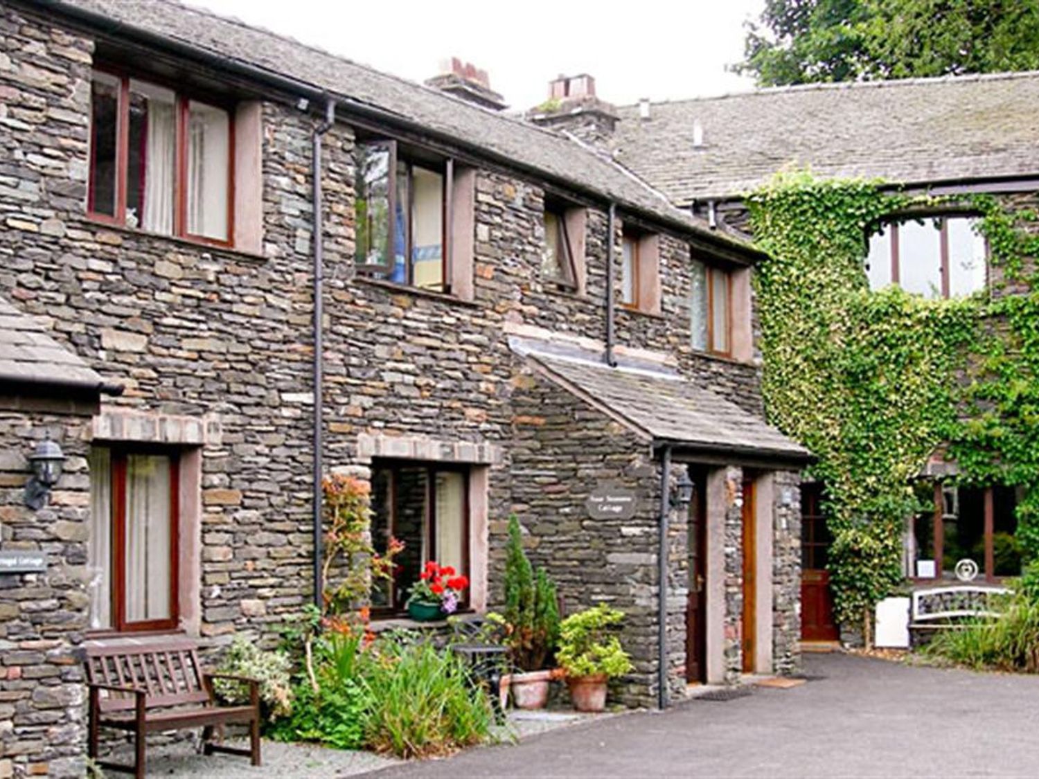 Four Seasons Cottage Ambleside The Lake District And Cumbria Self