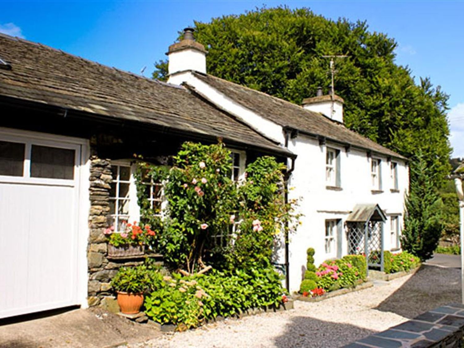 Nurses Cottage Hawkshead Howe Farm The Lake District And Cumbria