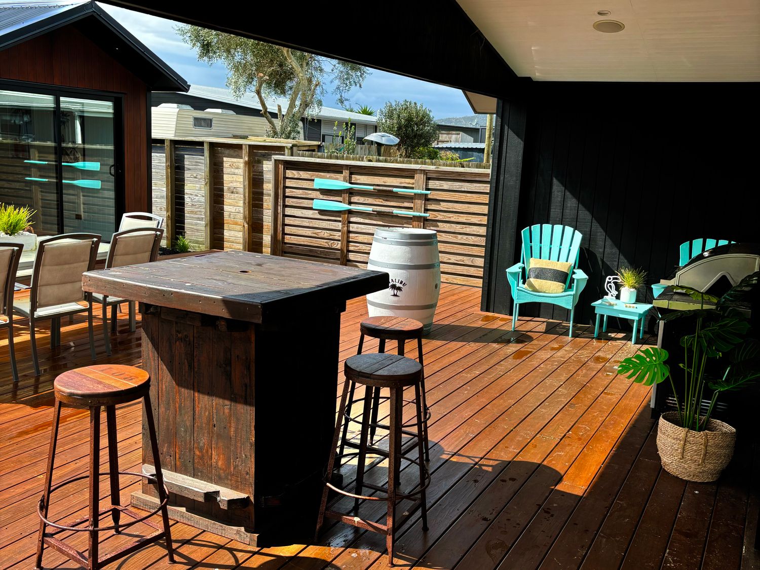 Black Beauty Retreat - Matarangi Holiday Home                     photo 18