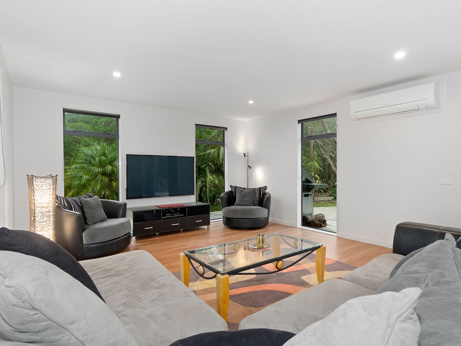 Double Tuna - Matapouri Holiday Home                     photo 2