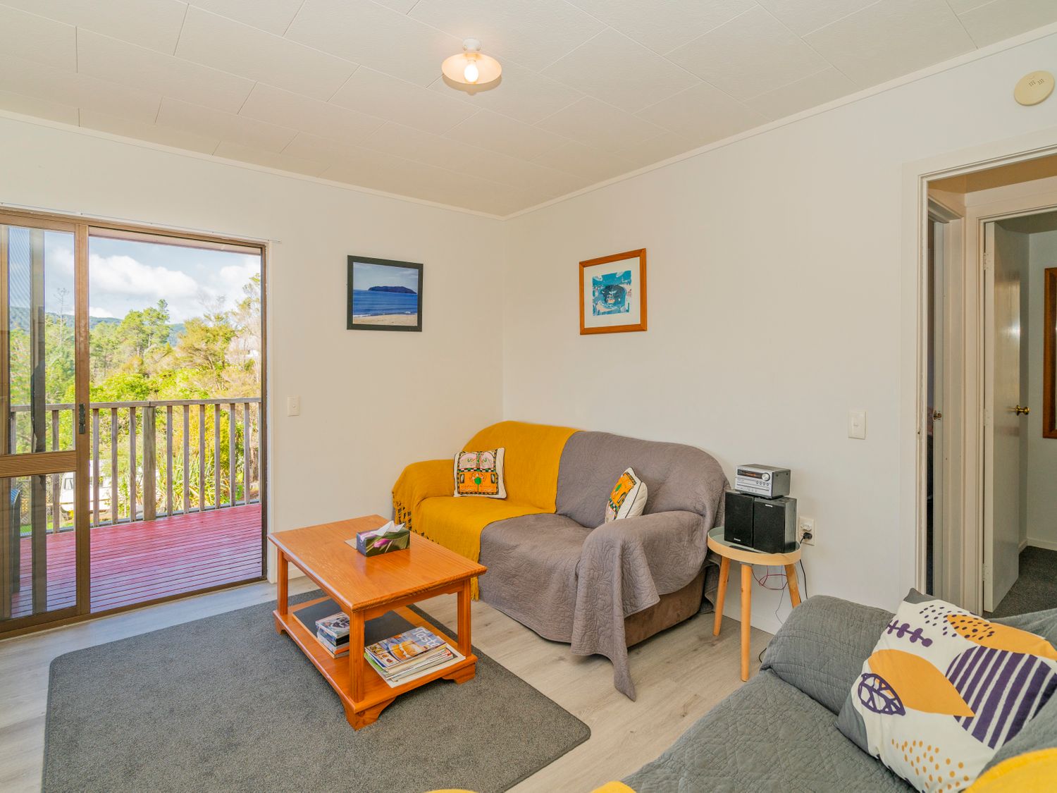 Coastal Hill Retreat - Tairua Holiday Home                     photo 2