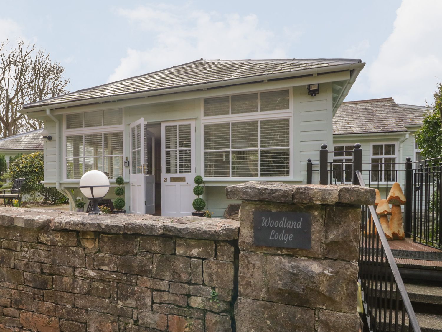 Woodland Lodge Grangeoversands Meathop The Lake District And