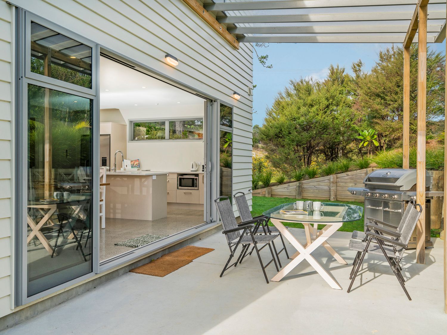 A Slice of Summer - Whangapoua Holiday Home                     photo 30