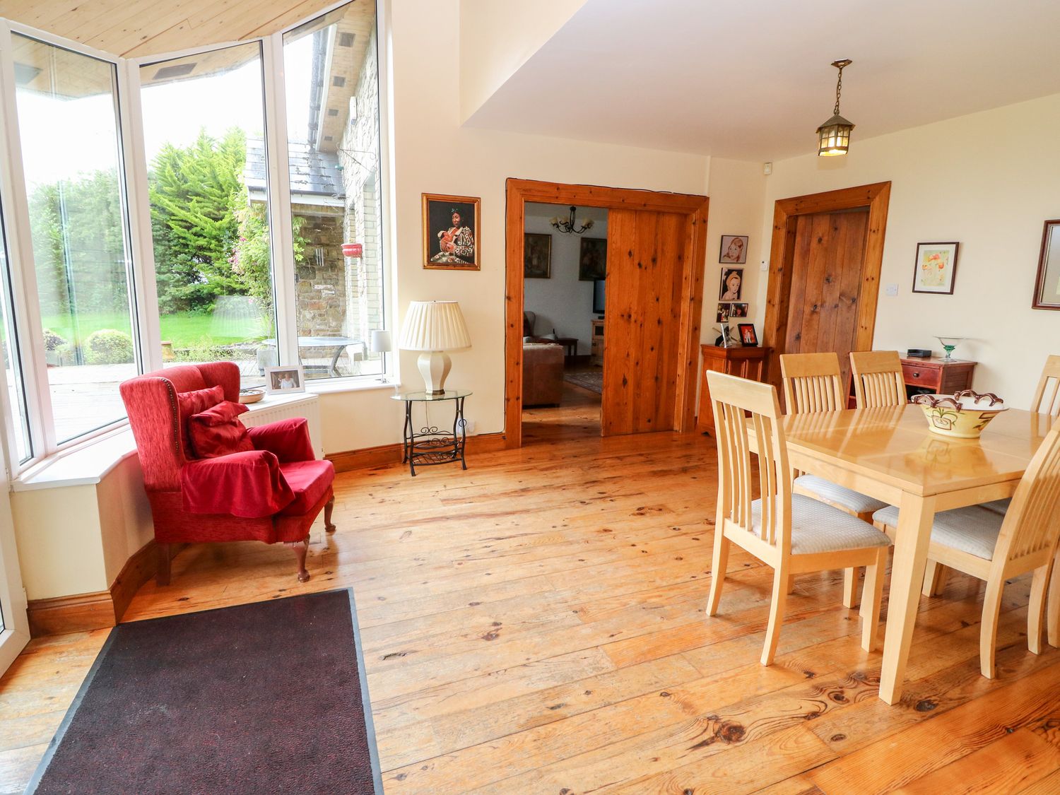 Property photo 10 of 28