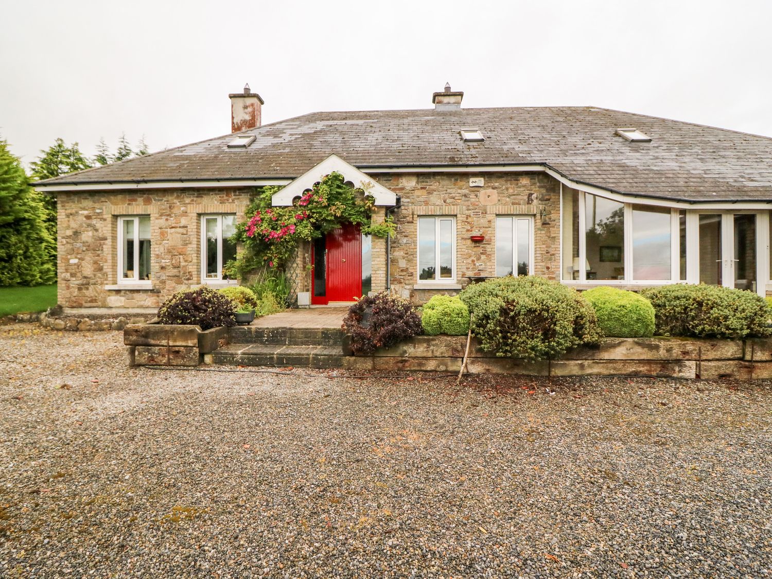 Property photo 1 of 28