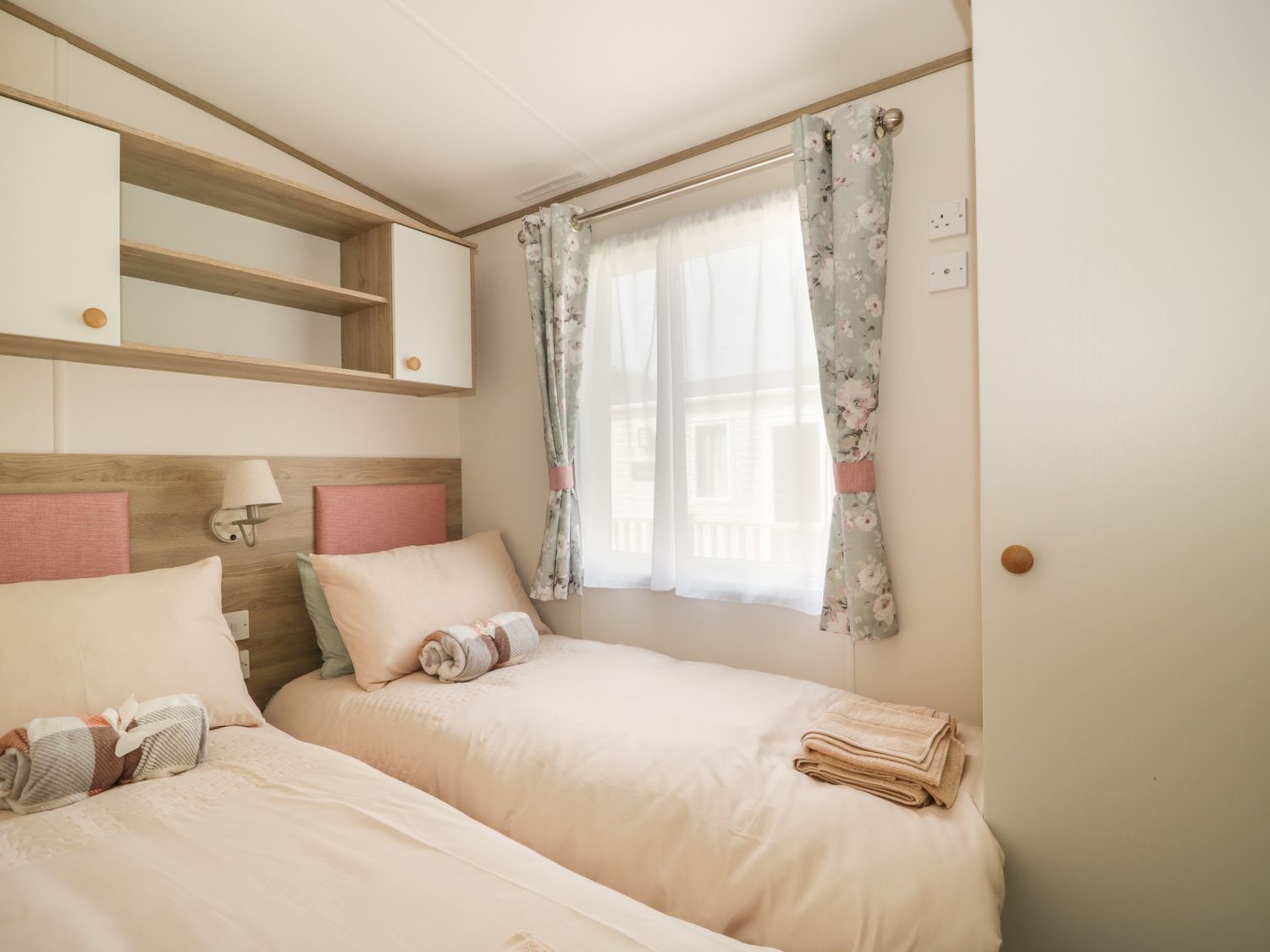 Property photo 9 of 13