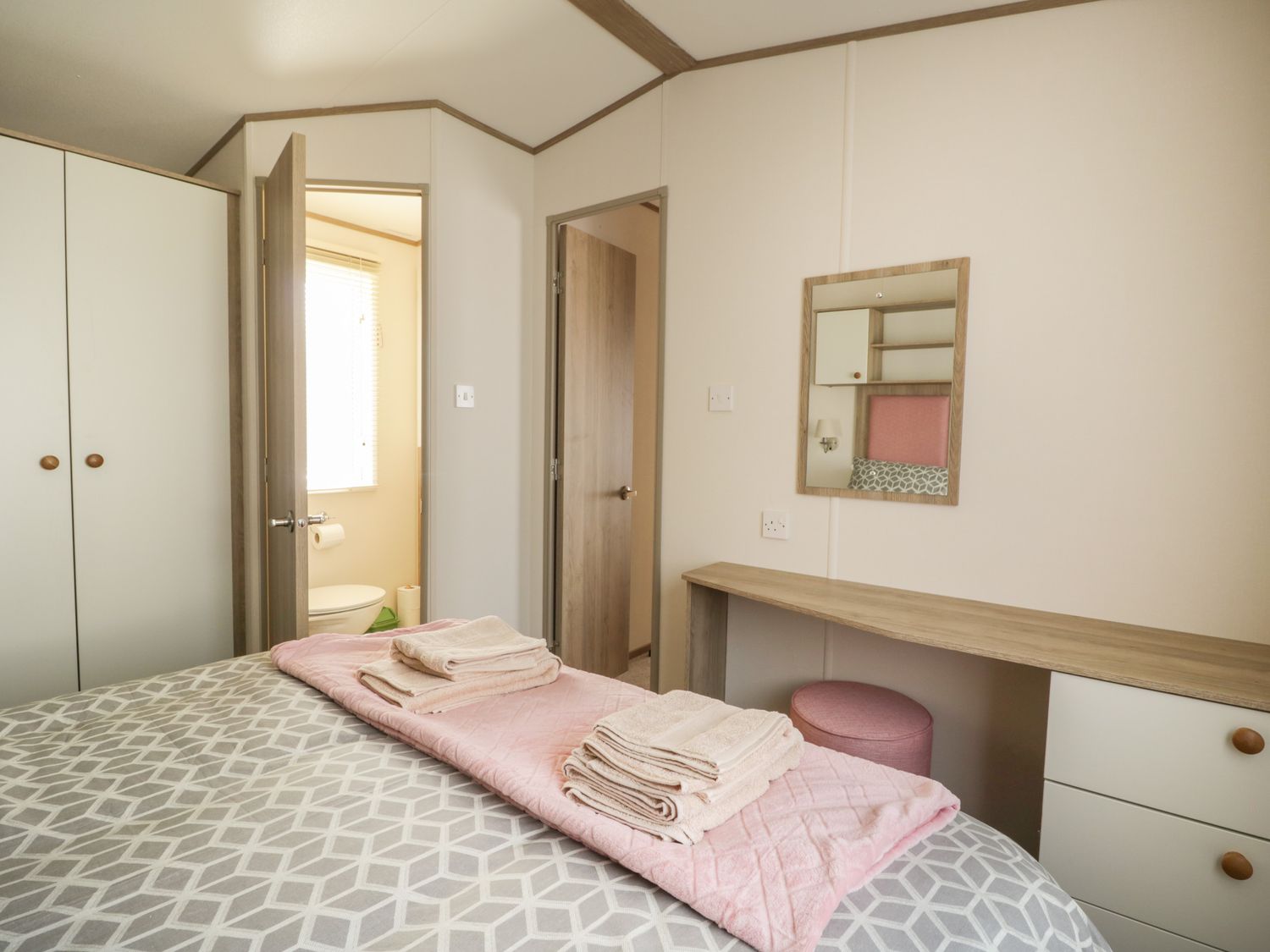 Property photo 10 of 13