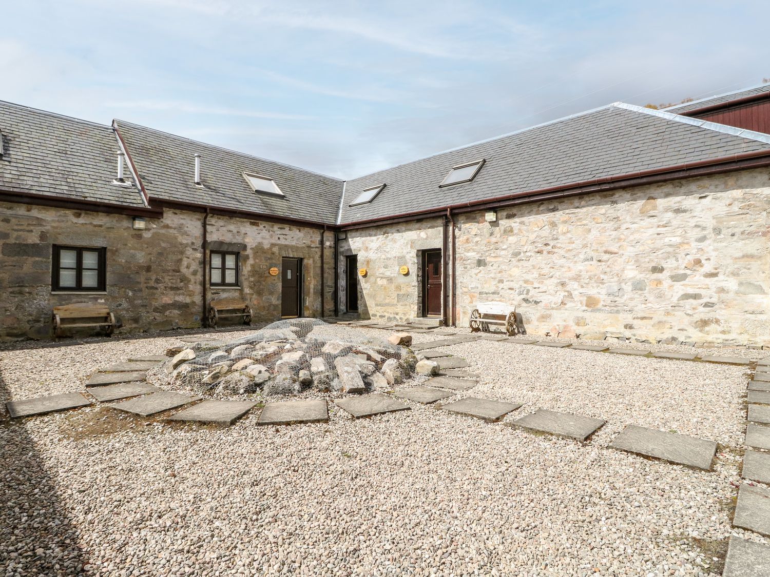 Mackintosh, Kinloch Rannoch Holiday Cottage Bird Spot