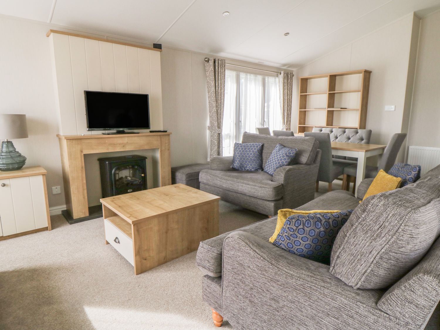 Open plan interior Open plan interior in Daisy Lodge ( Ref 1055603 ) Cayton Bay Accommodation near Scarborough North Yorkshire