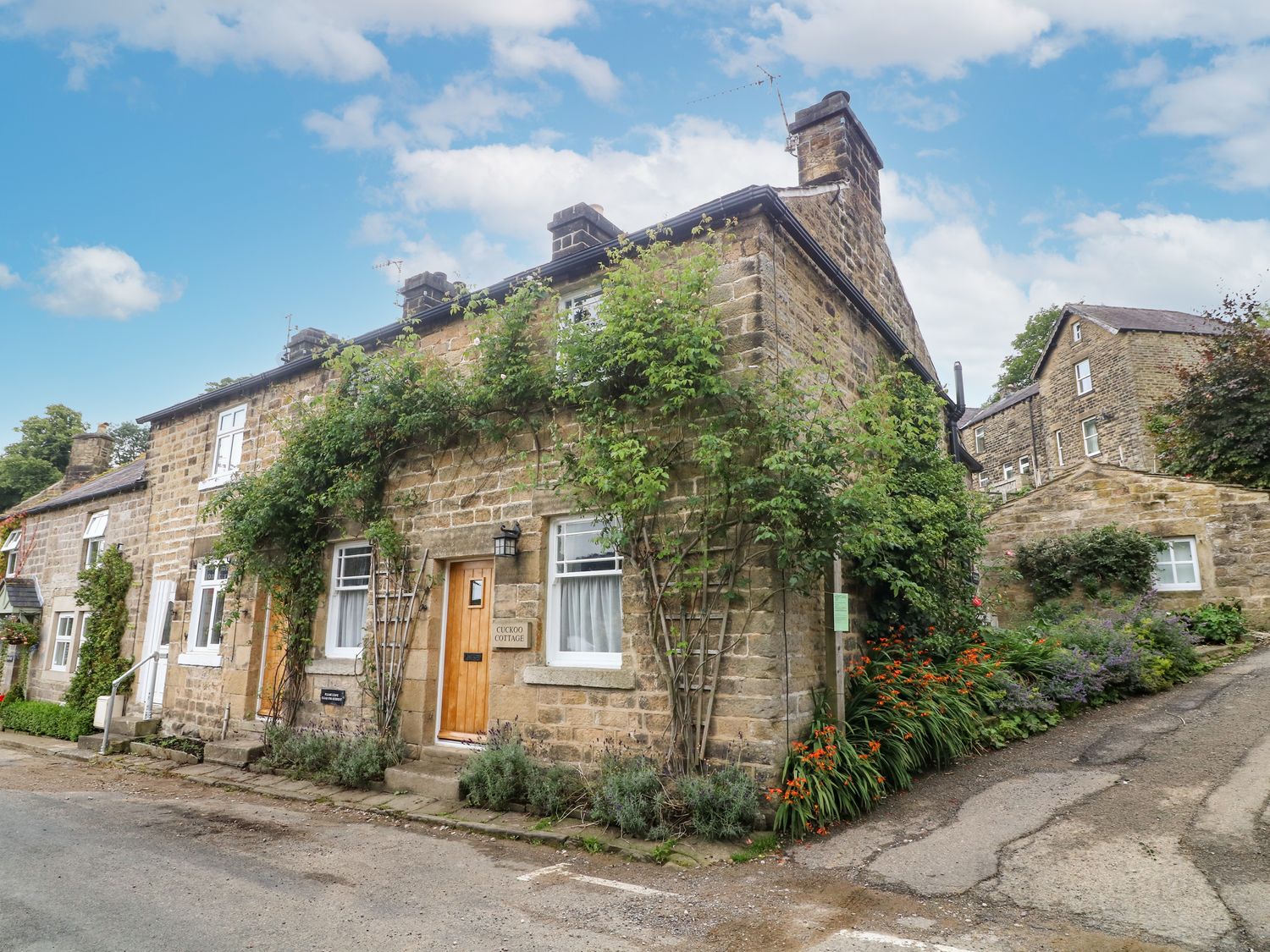 Cuckoo Cottage Pateley Bridge ( Ref 1057703 ) Rent Holiday Accommodation in Pateley Bridge North Yorkshire