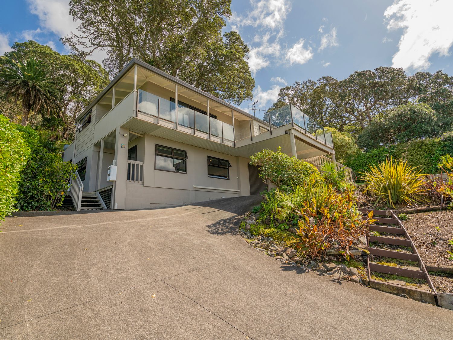 Tairua Harbour Views - Tairua Holiday Home                     photo 31