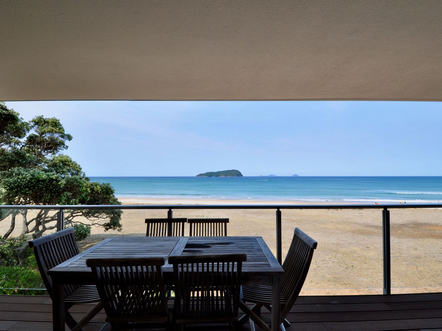Beachfront Heights - Pauanui Holiday Apartment -  - 1057923 - photo 1