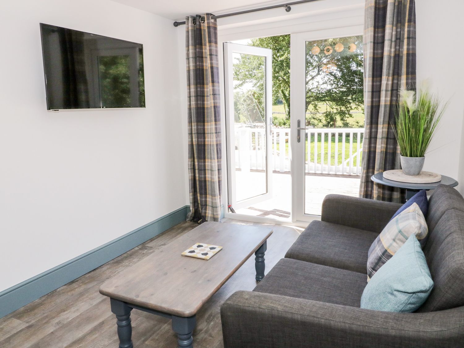 The Royal Charter Holiday Let, Moelfre