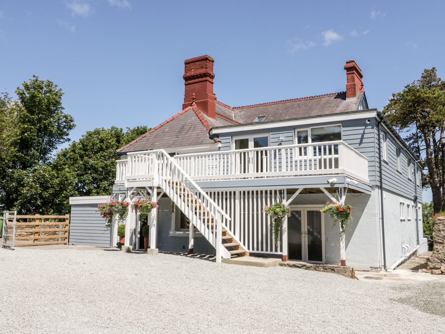The Royal Charter Holiday Let Moelfre Llanallgo Self Catering 