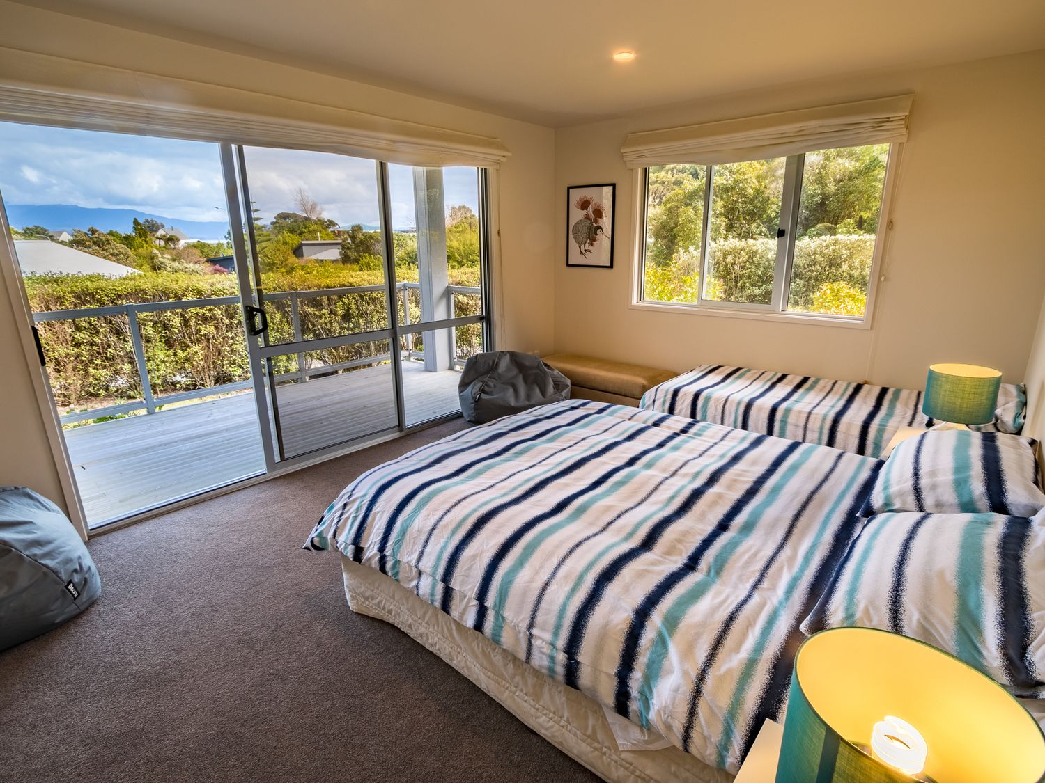 Te Wharepuni - Tata Beach Holiday Home                     photo 2
