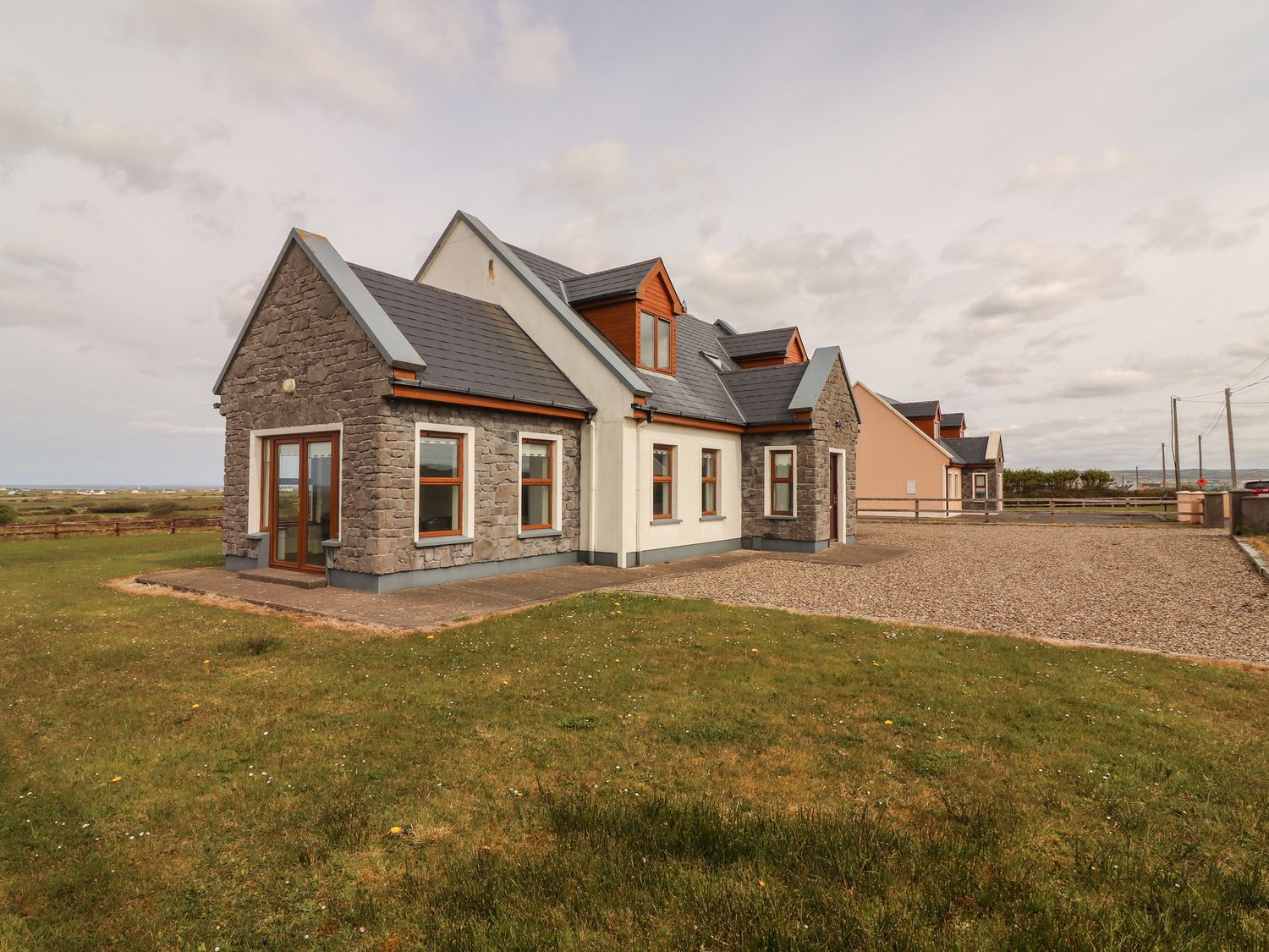 Cherry Blossom Cottage Quilty, County Clare Ennis Self Catering