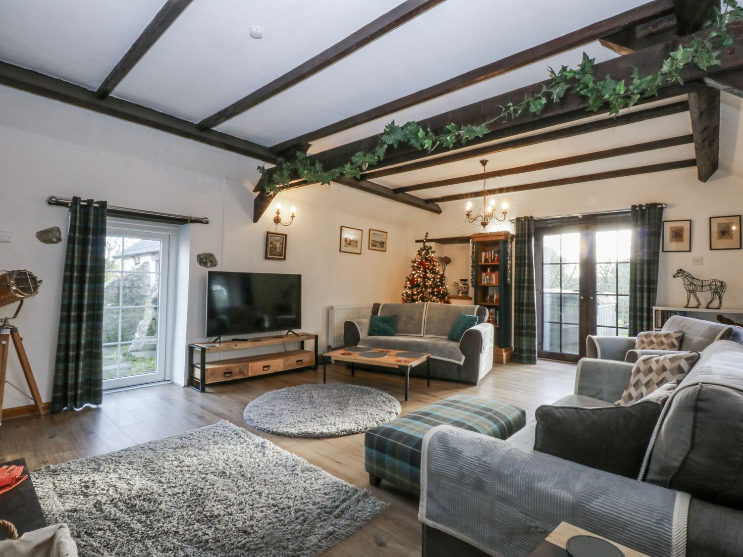 Ty Gwennol (977198), Llanfaethlu