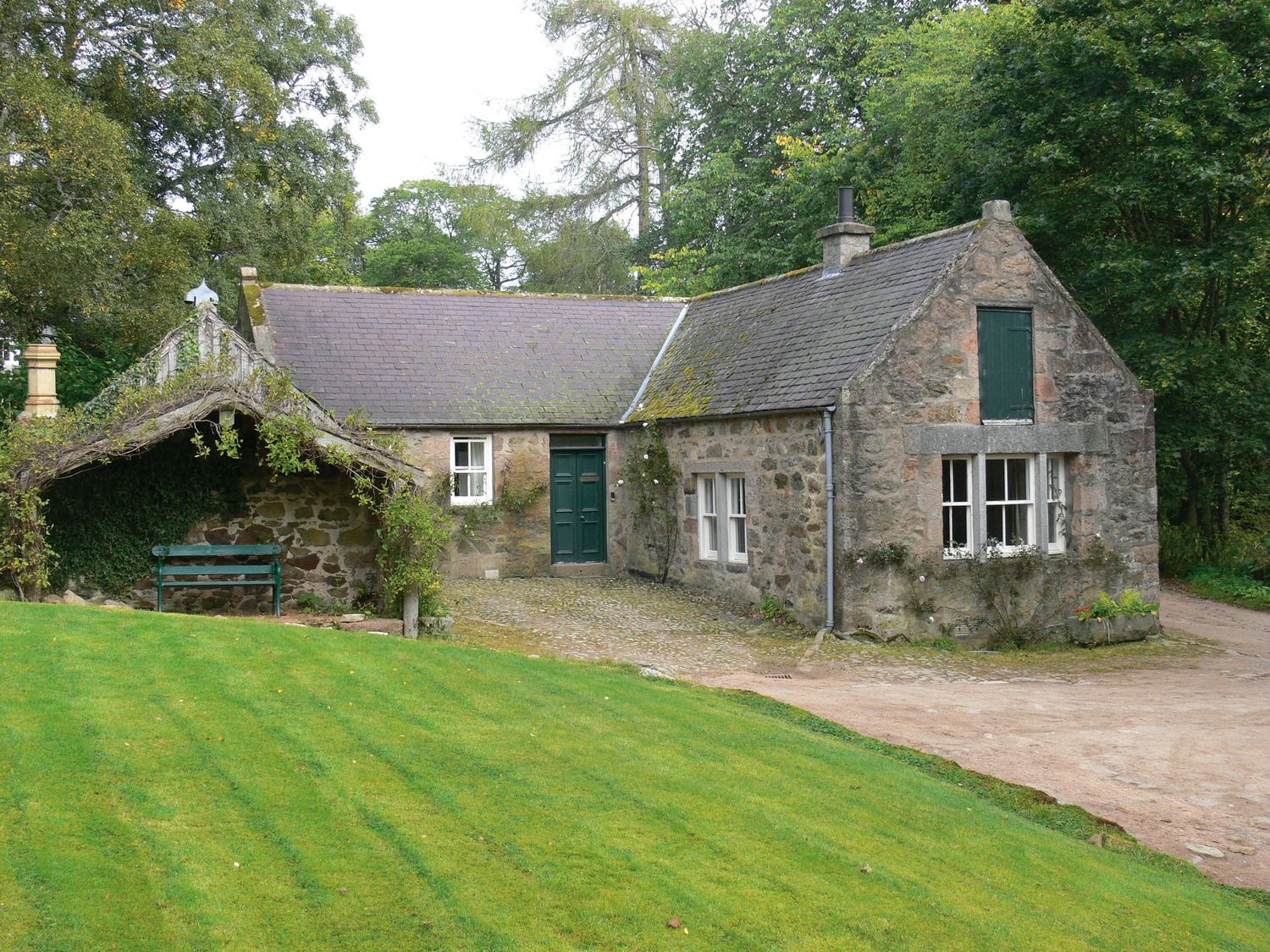 Steading Cottage | Alford, Aberdeenshire | Craigievar Castle | Self ...