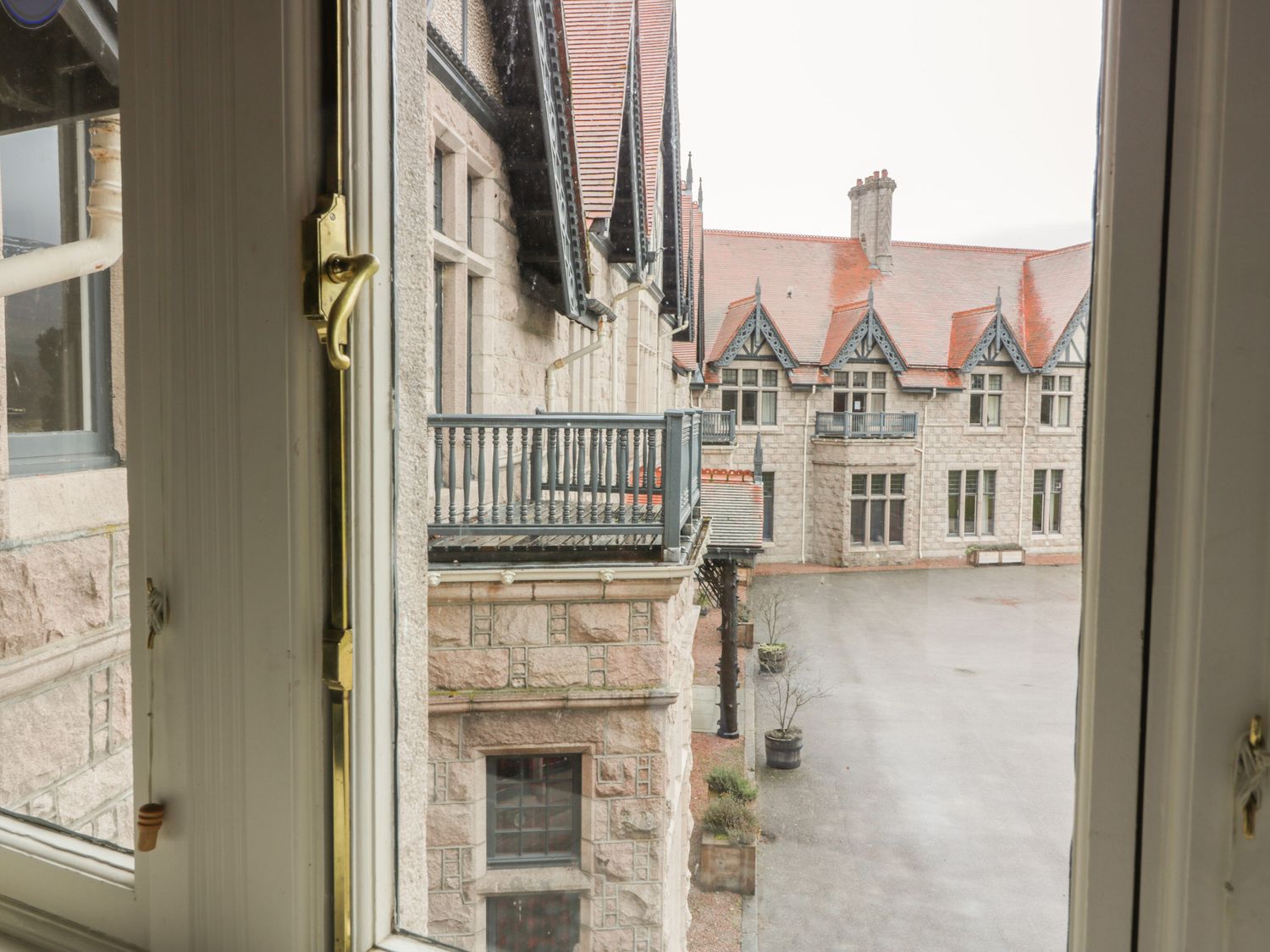 Property photo 14 of 30