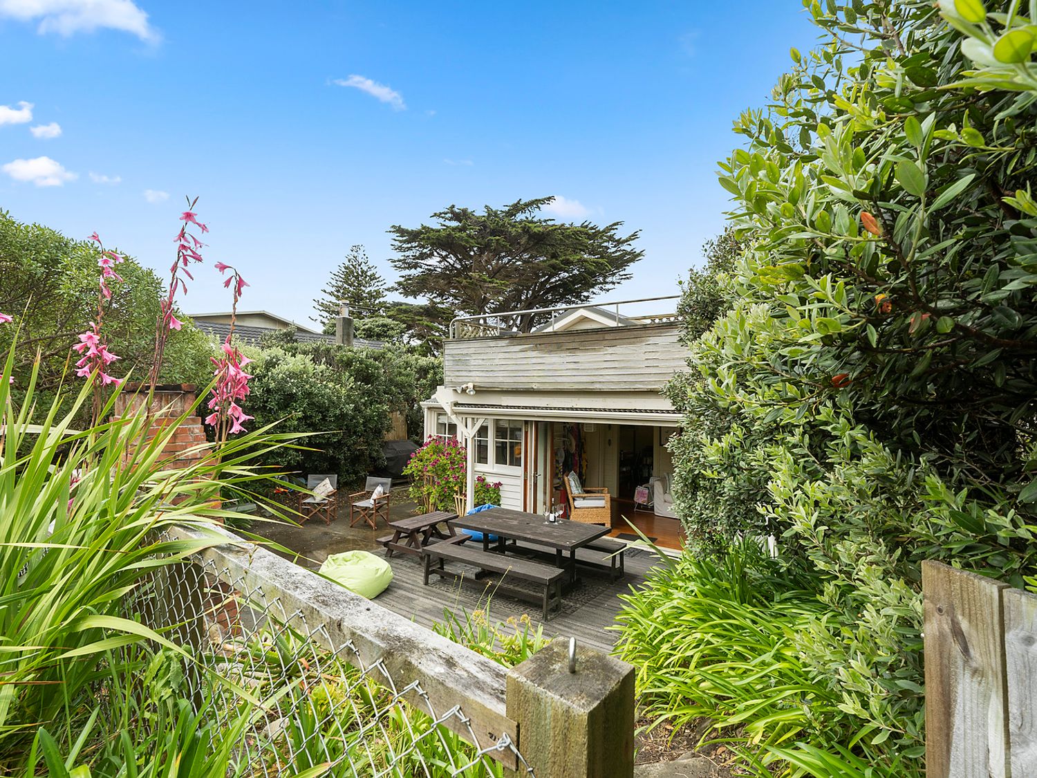 The Beach Bach - Waikanae Beach Holiday Home -  - 1060824 - photo 1