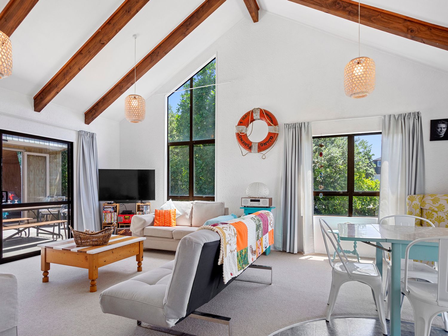 Coastal Charm - Waihi Beach Holiday Home                     photo 2