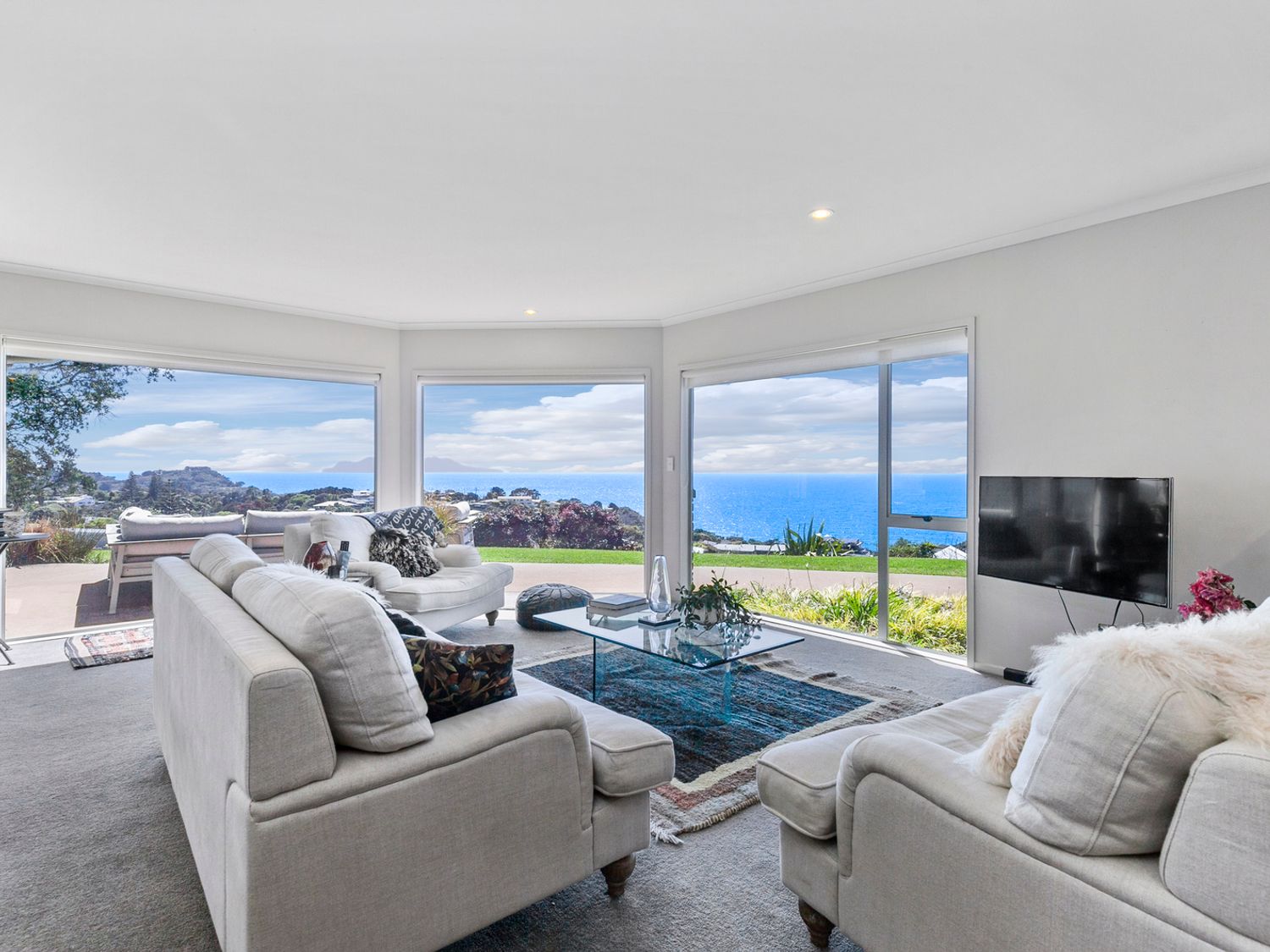 The Lax Retreat - Leigh Holiday Home                     photo 2