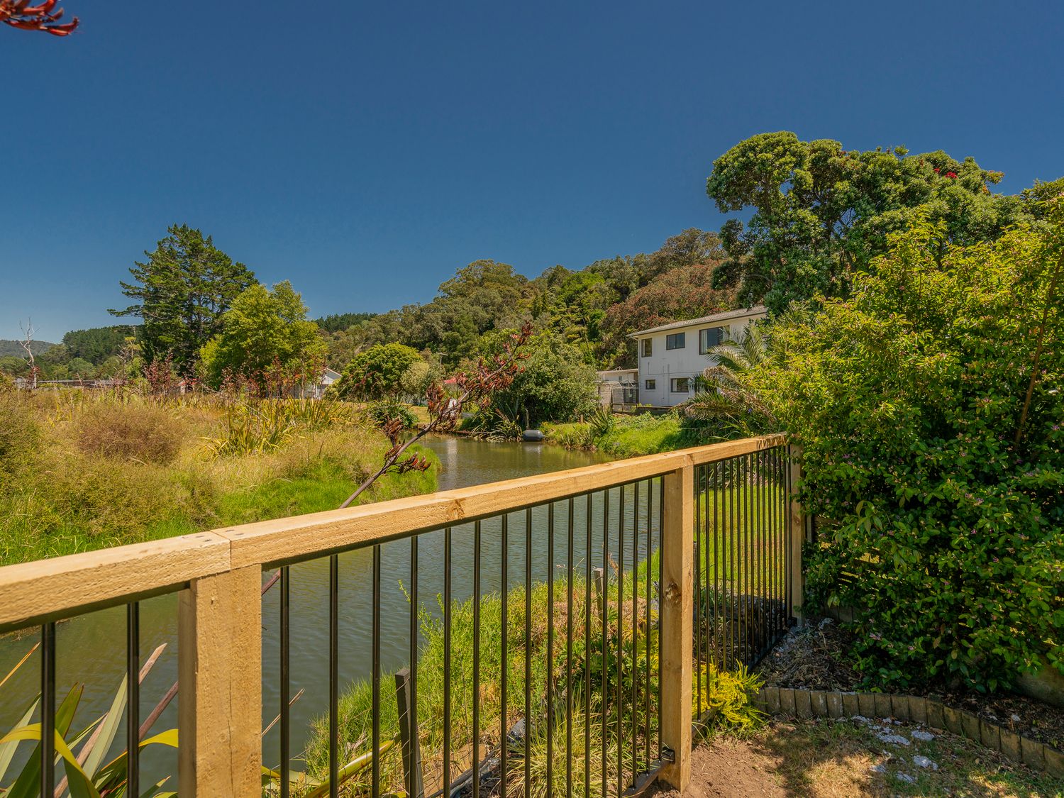 Beach on Buffalo - Whitianga Holiday Home                     photo 36