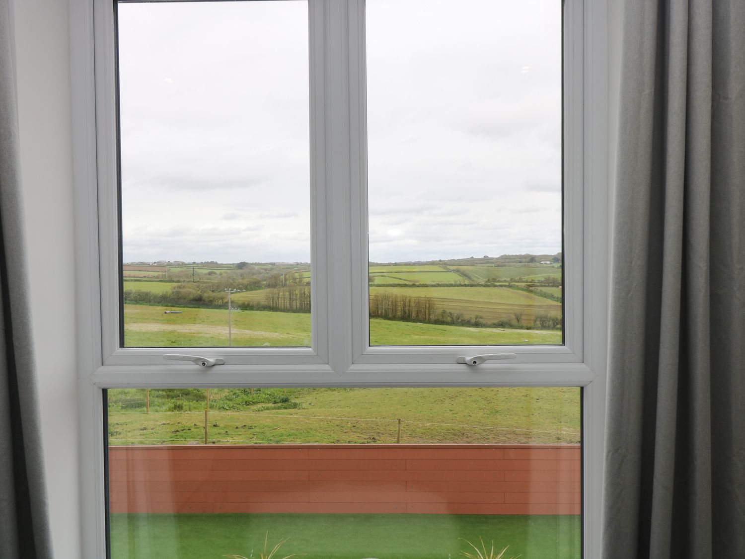 Valley View, Mullion