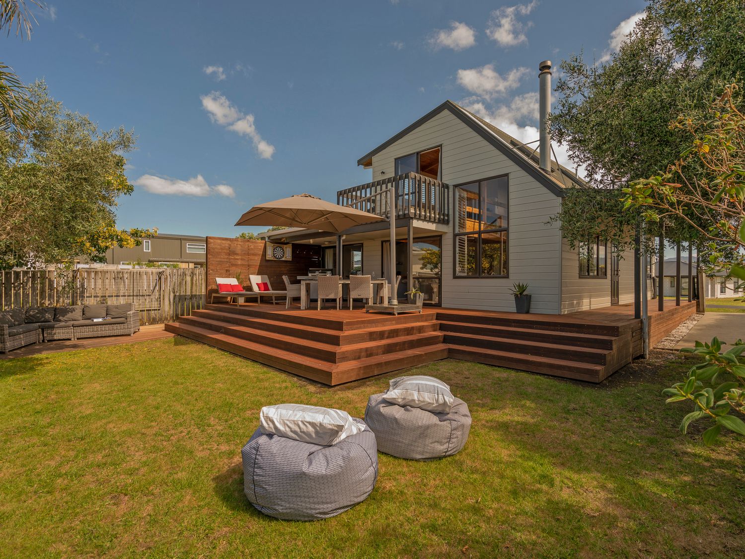Beaut Bach on Beverley - Whangamata Holiday Home -  - 1064046 - photo 1