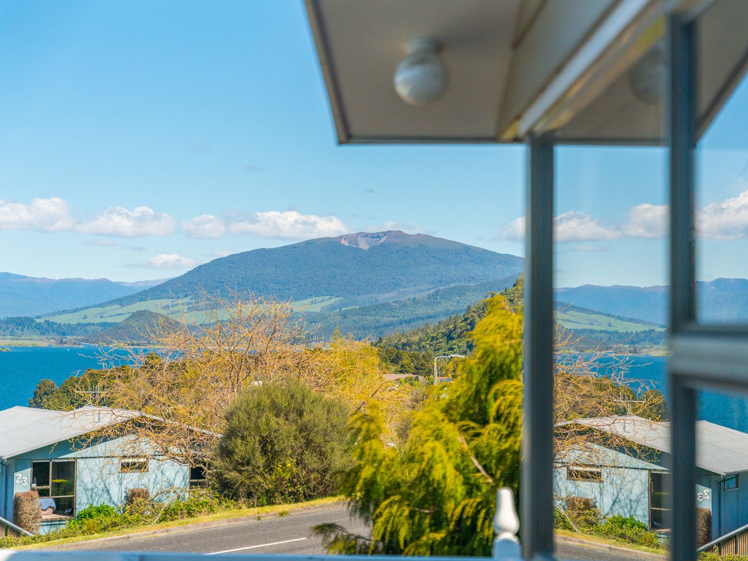 The Lake View Stay - Omori Holiday Home                     photo 2